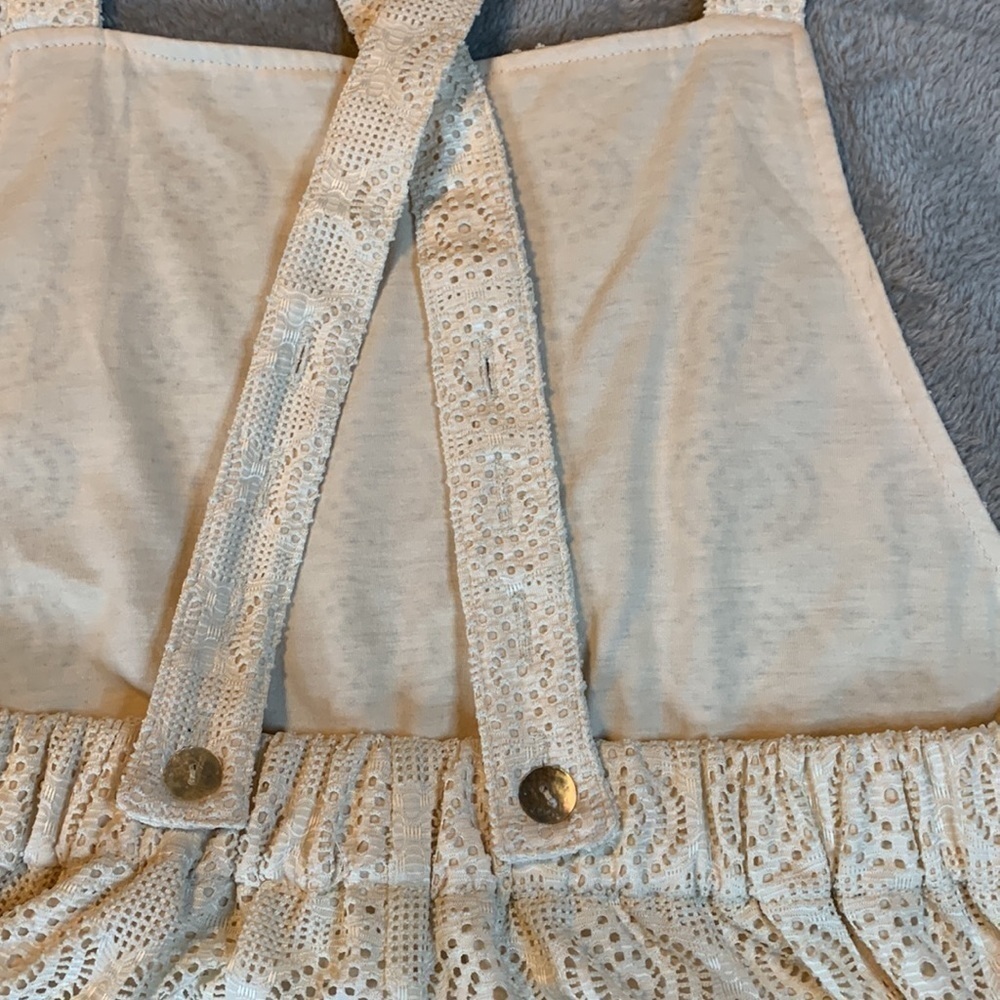 Entro Cream Lace Adjustable Overall Shorts - Picture 5 of 7